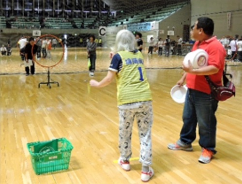 雄岡病院のレクリエーション:卓球大会風景2