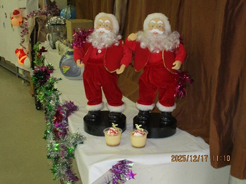 雄岡病院のクリスマス会：サンタのオブジェ