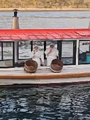 雄岡病院の職員慰安旅行（2026年）：あまさんの実演を見学